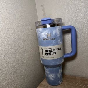 Ocean tye dye Stanley 40oz